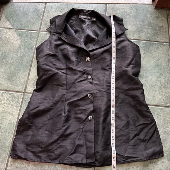 Women’s Black Mismatched Button Vest - Picture 7 of 7